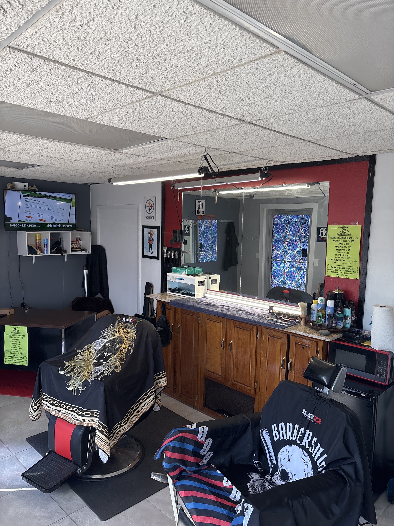 Aaron's Barber Shop — photo