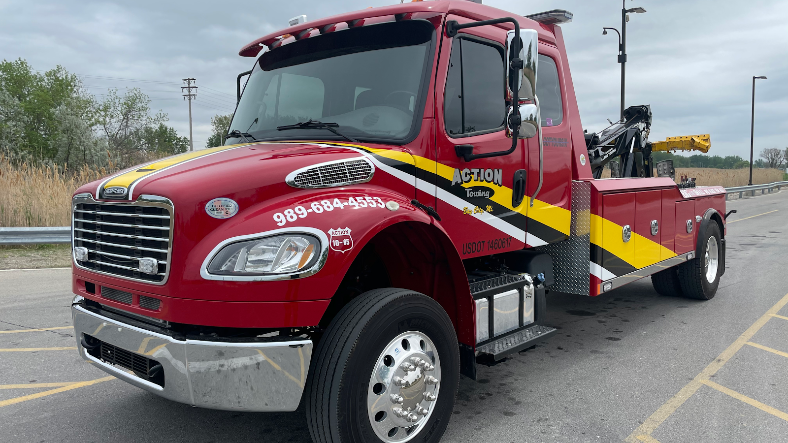 Action Towing — photo
