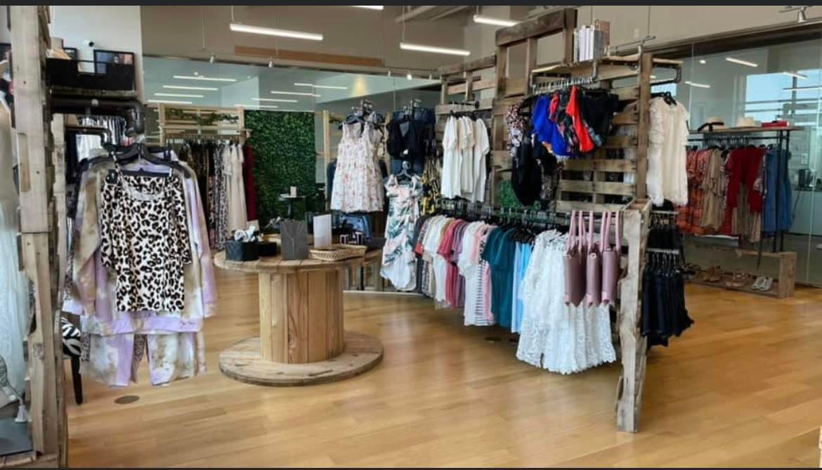 Believe Inspire Beauty Clothing Boutique in Bay City