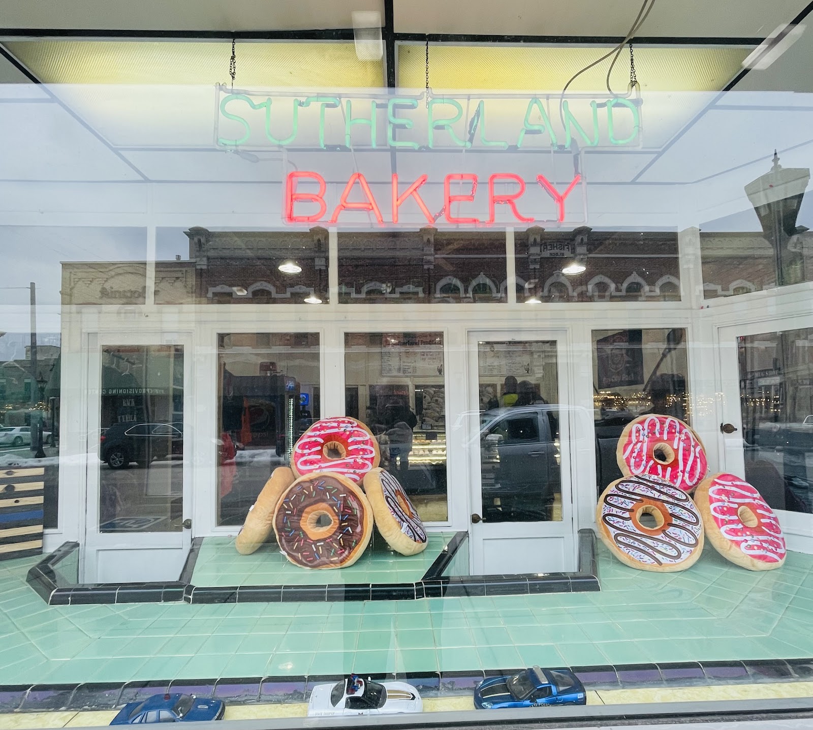 Cops & Doughnuts - Sutherland Precinct in Bay City