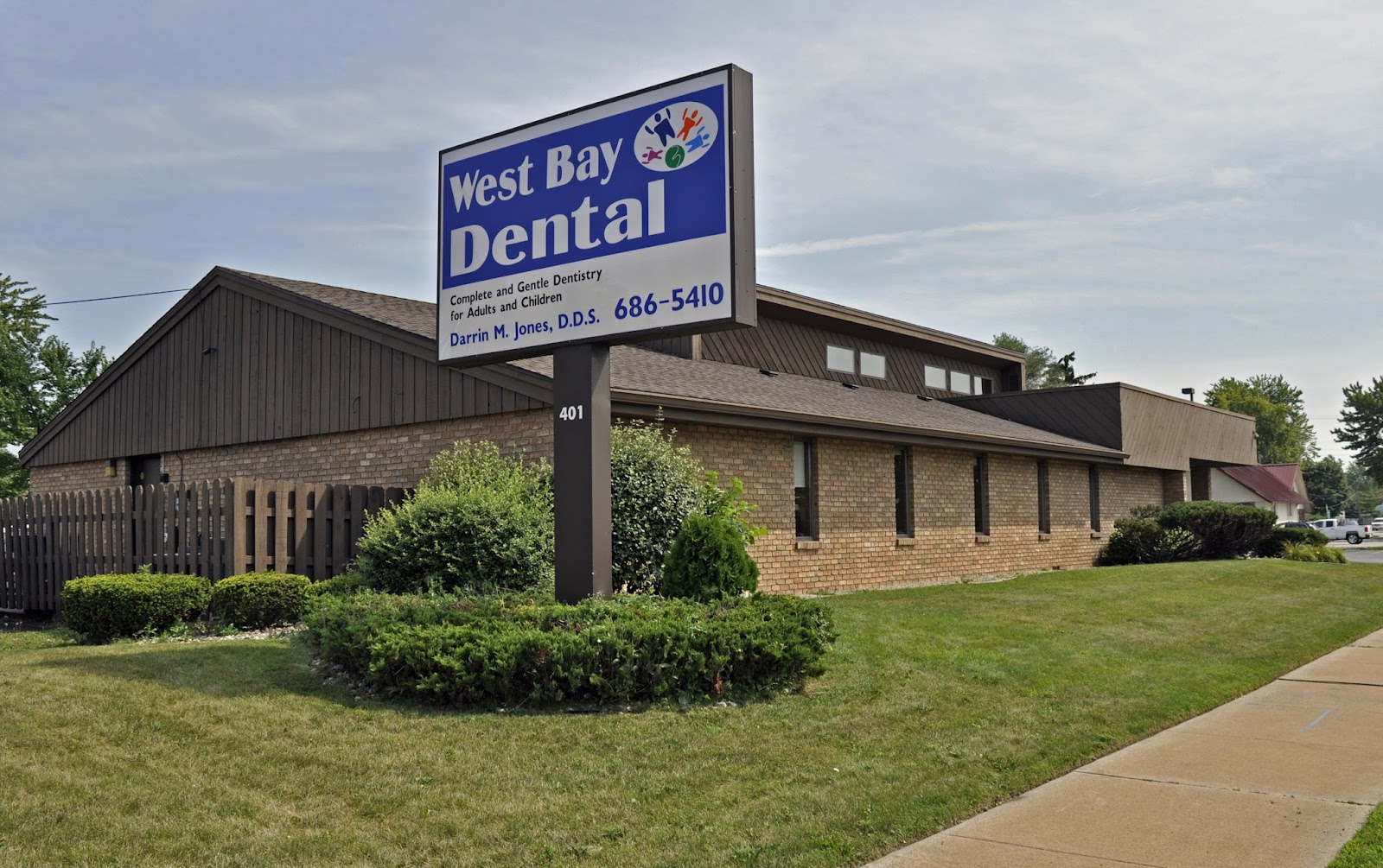 Darrin M. Jones D.D.S.; West Bay Dental in Bay City