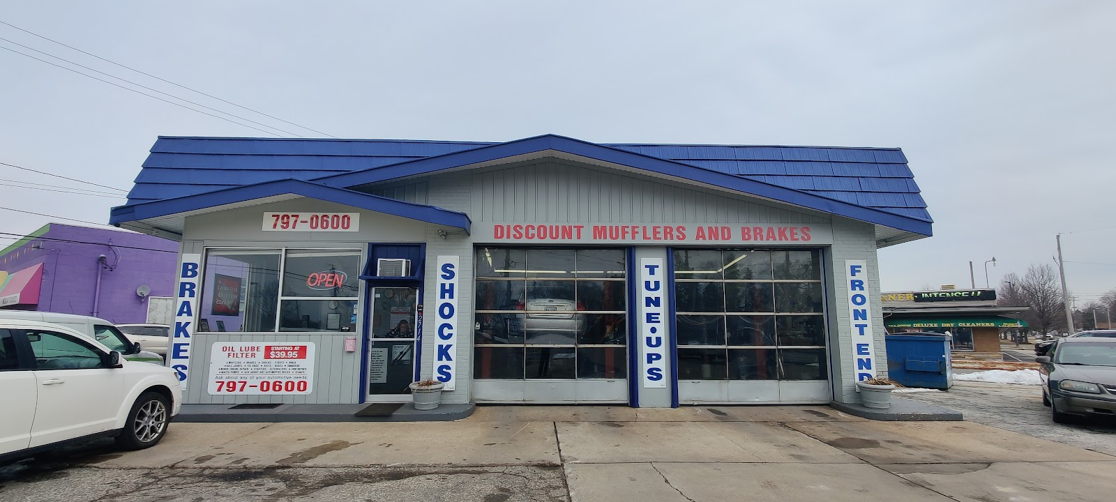 Discount Mufflers & Brakes in Bay City