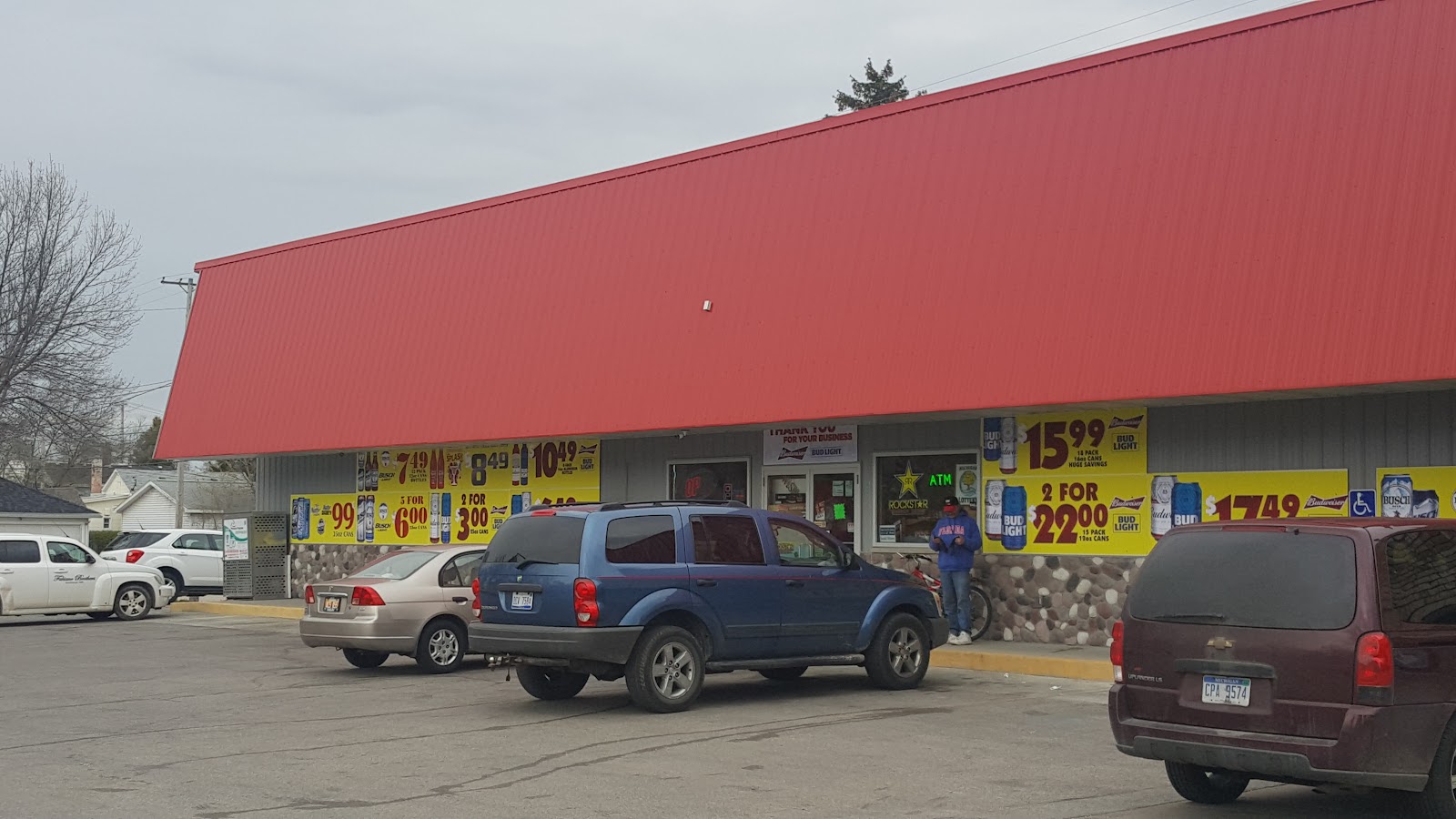Jan's Party Store — photo