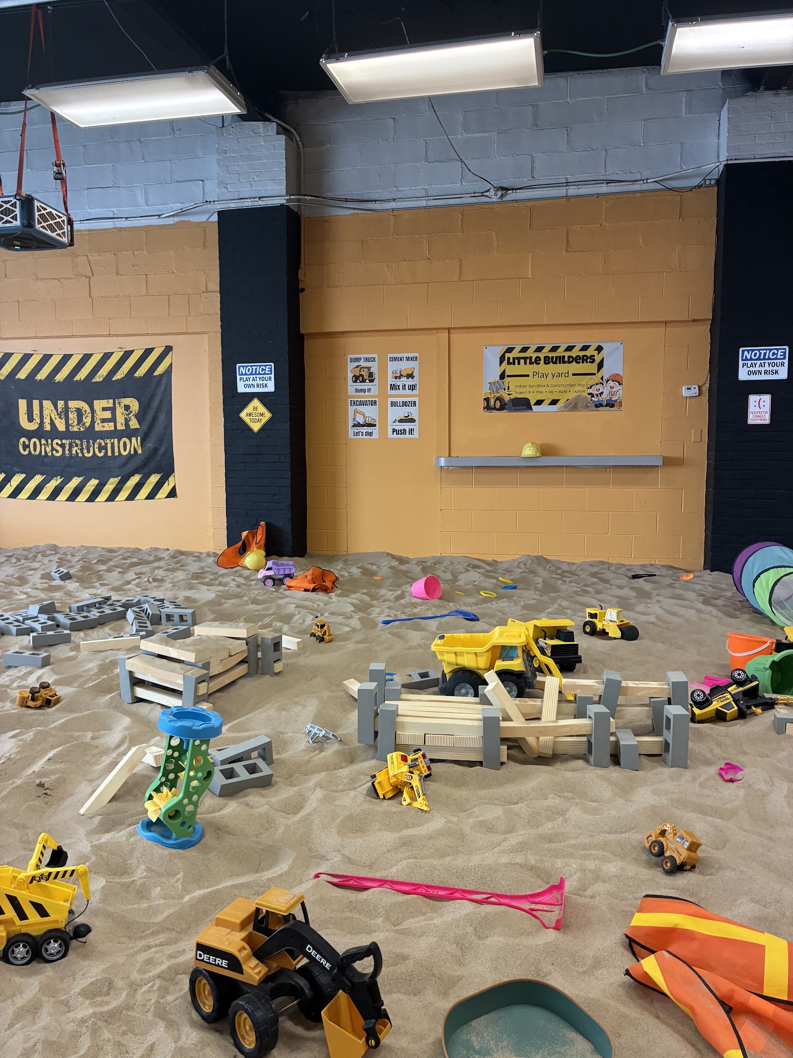 Little Builders Play Yard — photo