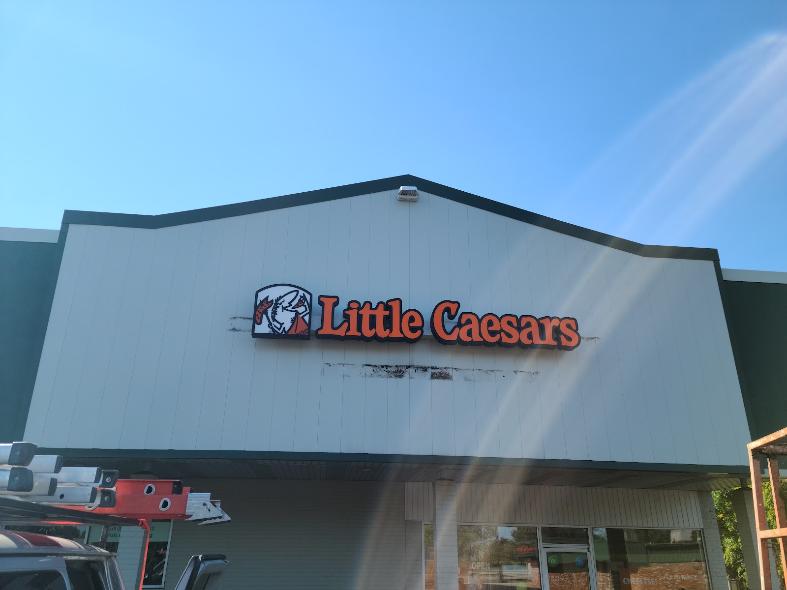 Little Caesars Pizza — photo