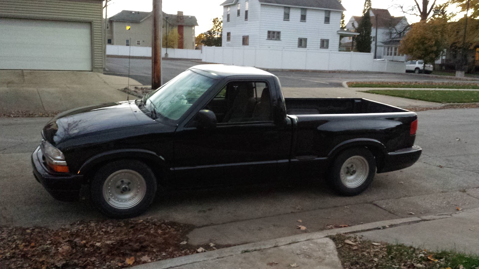 Raymonds Auto Repair in Bay City