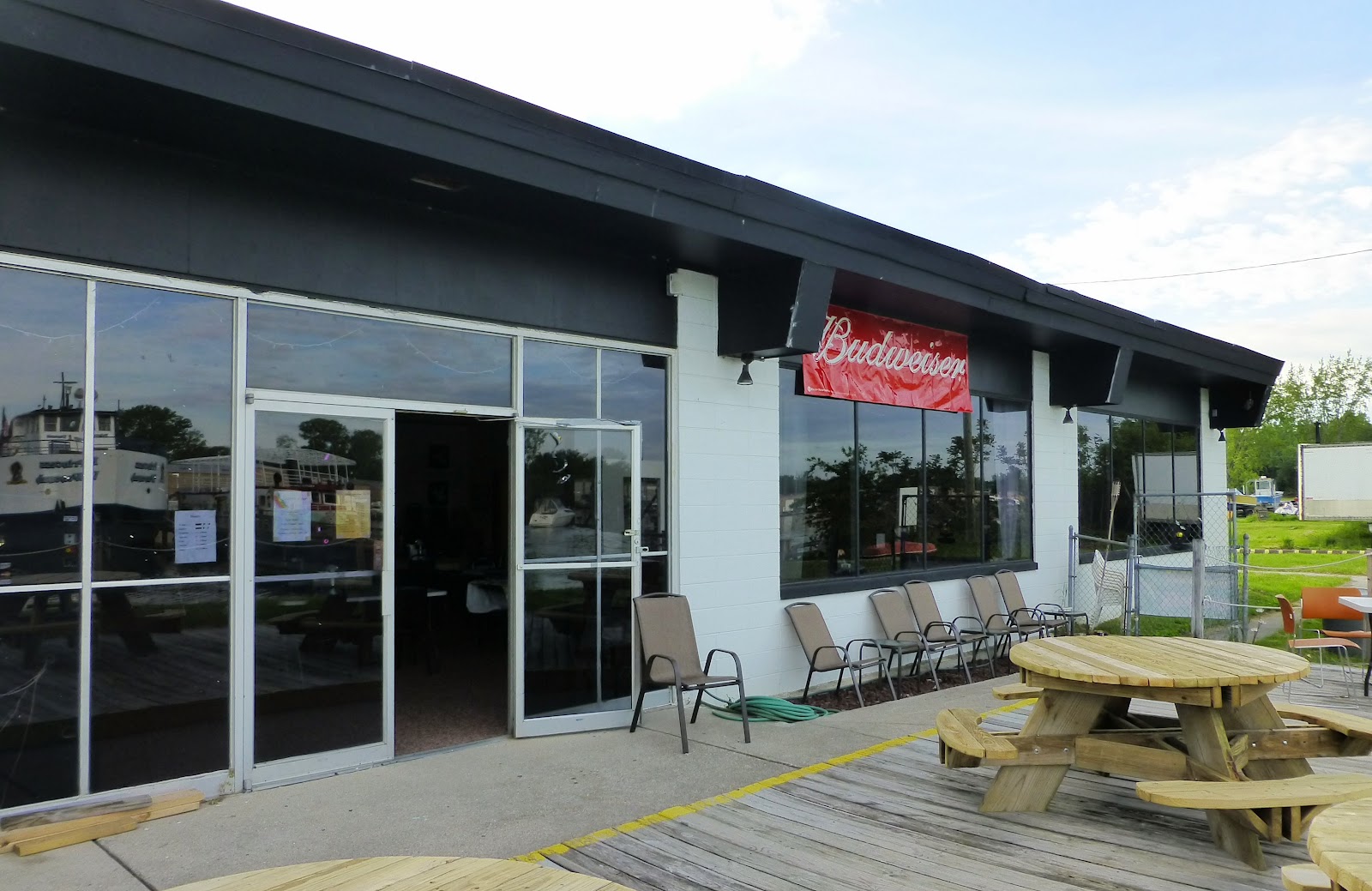 Scotty's Sandbar — photo