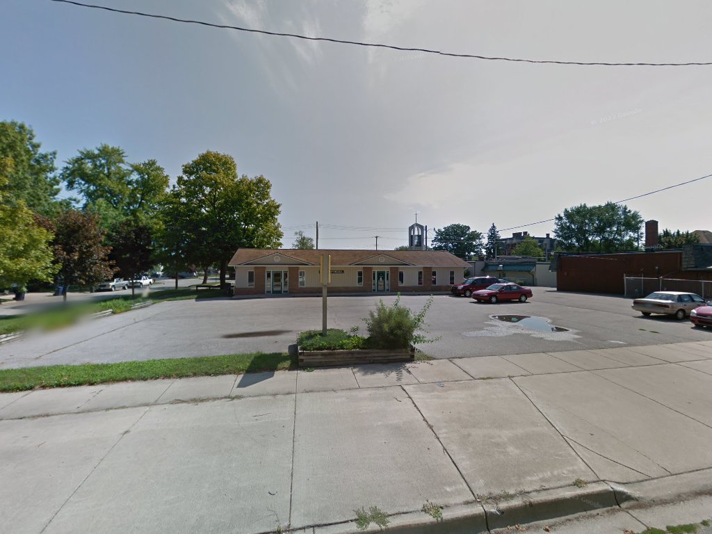 Snips Salon in Bay City