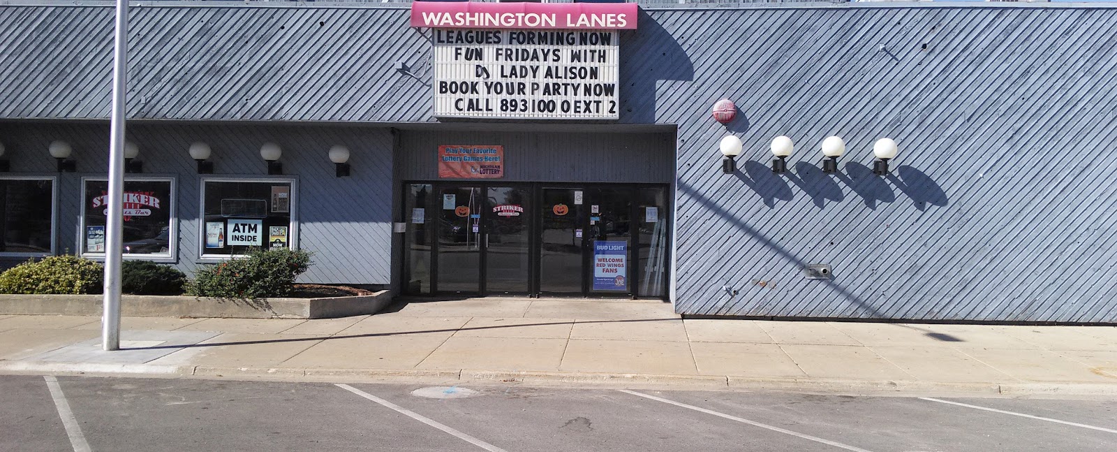 Strikers Sports Bar in Bay City