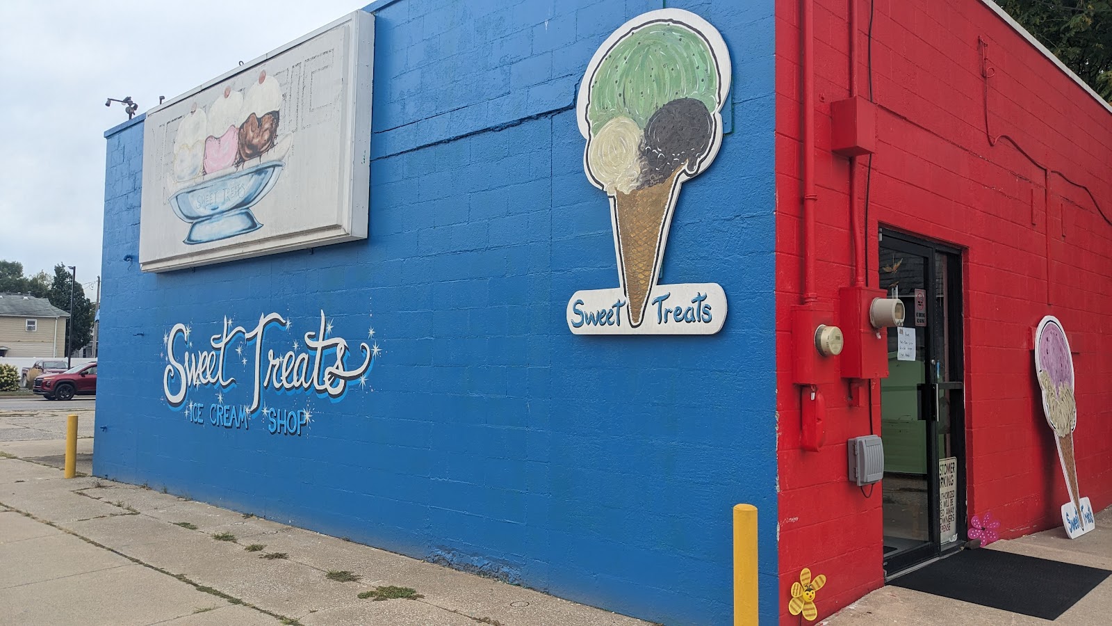 SWEET TREATS ICE CREAM SHOP in Bay City