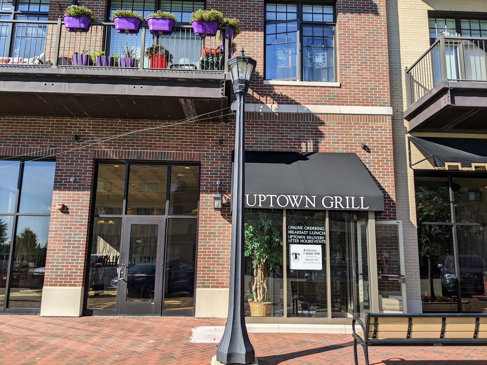 Uptown Grill in Bay City